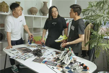 李宁：左手时尚，右手专业3
