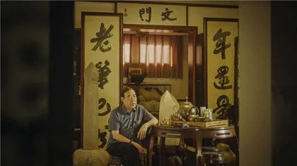 谁在《一直游到海水变蓝》？2