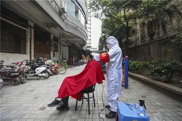 疫情中，那些被重估的情感和关系9