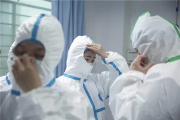 口罩送达医疗一线的路径、供应链与机制