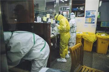 口罩送达医疗一线的路径、供应链与机制3