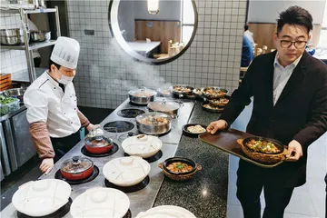 舟山年饭桌上的海8