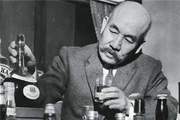 酒精与爱情，都挺上头1