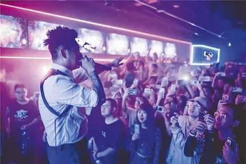 “老舅”董宝石：我只是这趟时代列车上的调度员1