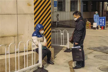 定点医院“堰塞湖”2