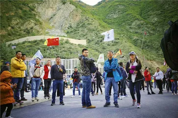 又见七彩：九寨沟修复重建记4