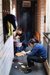 “封针”之争：撕裂的父母们