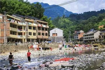 浙江山早村：台风中的“无征兆”滑坡2