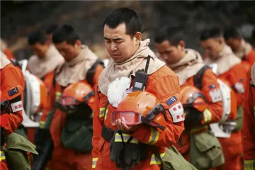 27名消防员遇难：一场危险的“上山火”1
