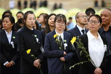 凉山大火：林业大县高悬的那把剑2