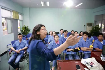 打工者压力：东莞工人的心理咨询1