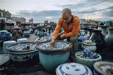 景德镇寻瓷：手工体系里的瓷器史