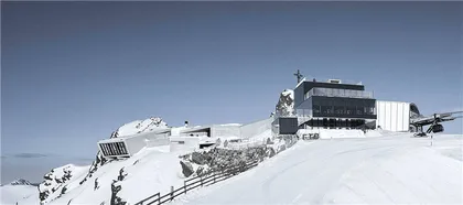 雪山之巅的“007” 博物馆