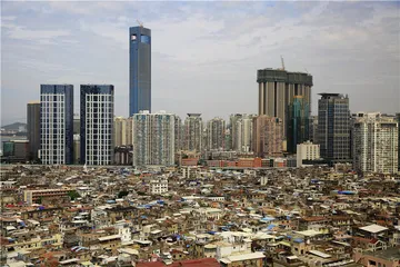 厦门房价：调控挤破泡沫