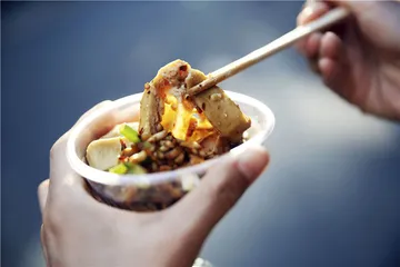 在早餐与小吃之间2