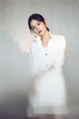 马思纯：在戏里看世界