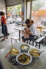 来一碗早面，继续追赶生活1