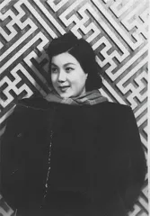 母亲新凤霞：美在天真