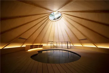 马岩松：超现实是关键词1