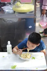 早安晨之美，泡在羊肉里的西安8