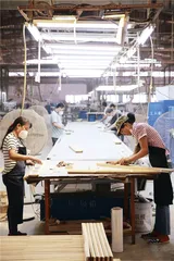 新打工一代：“30岁以下年轻人几乎不再务农”1