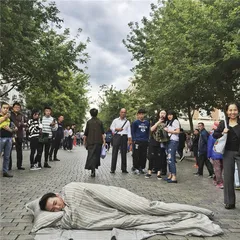 关于睡觉这件小事
