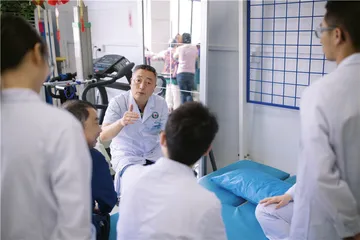绵竹：与震后伤病相处的日常