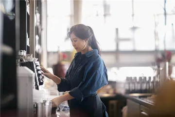 新零售竞争下的疯狂咖啡