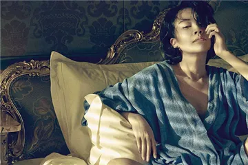姜文照常向上：以身外身，做梦中梦3
