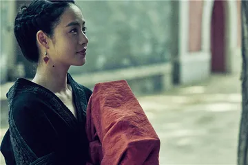 姜文照常向上：以身外身，做梦中梦4