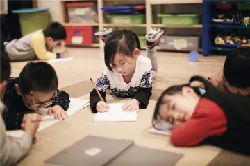 信任危机中的幼儿园：重建爱与安全