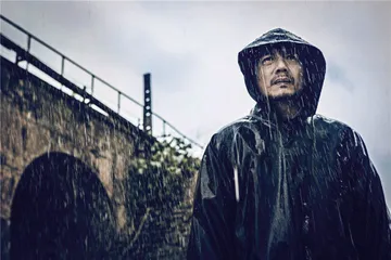 《暴雪将至》：被一场凶杀案改变的命运