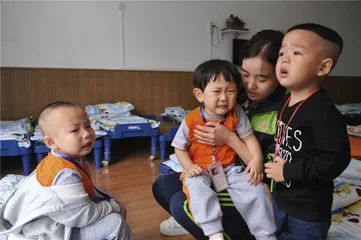 楠楠转园记：不快乐和快乐的幼儿园