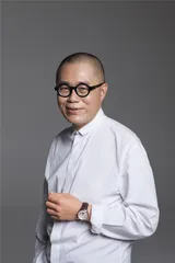 梁文道：自知，自适，也要装