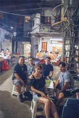 宵夜地理：年轻美食博主的话语权