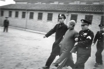 殷汝耕：投机者的覆灭4