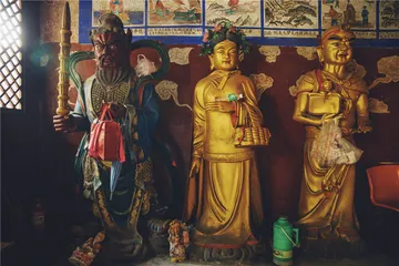 后山有座奶奶庙