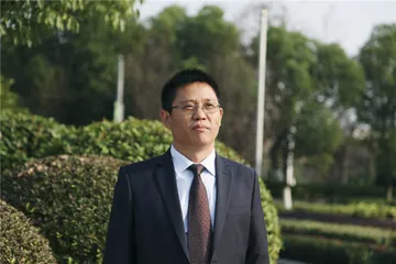 秦岭隧道与“合标合规”的中国高危路段1