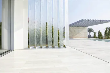 介于内外之间的空间1