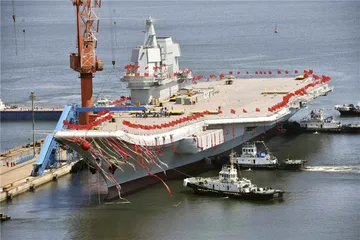 “海军建军节”与国产航母