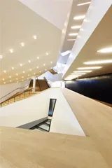 易北河畔的音乐水晶宫1