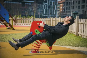 三十不立：推迟的成年