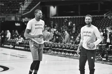 NBA总决赛：勇士王朝奠基礼