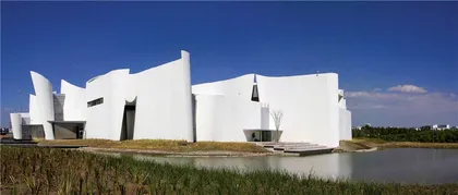 伊东丰雄：建筑如水，随时代而流动2
