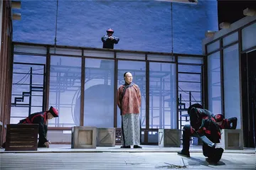 《亲爱的，胡雪岩》：香港话剧的香港故事