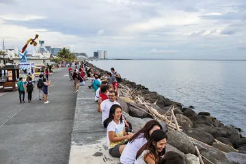虚弱的后殖民地：南海漩涡中的菲律宾