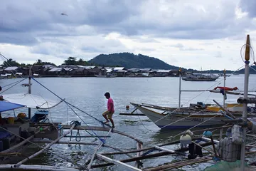 虚弱的后殖民地：南海漩涡中的菲律宾8