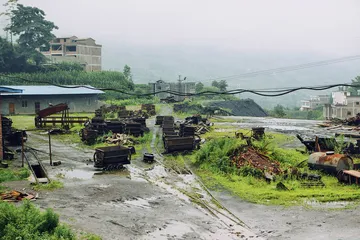 云南“盲井村”：隐形的富有和显性的贫穷2