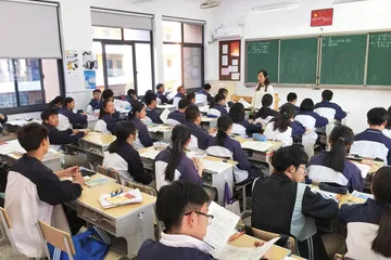 “常外”事件，当精英学校遭遇“毒地”1