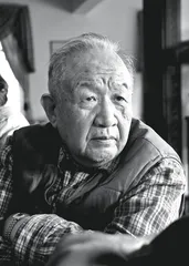戚本禹其人其事
